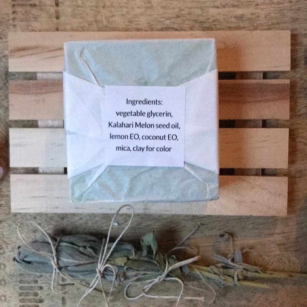 MELLOW MELON Glycerin Bar Soap / Mountain Mom Soap Co - Picture 4 of 7